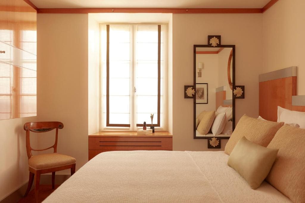 Room room - Image 2