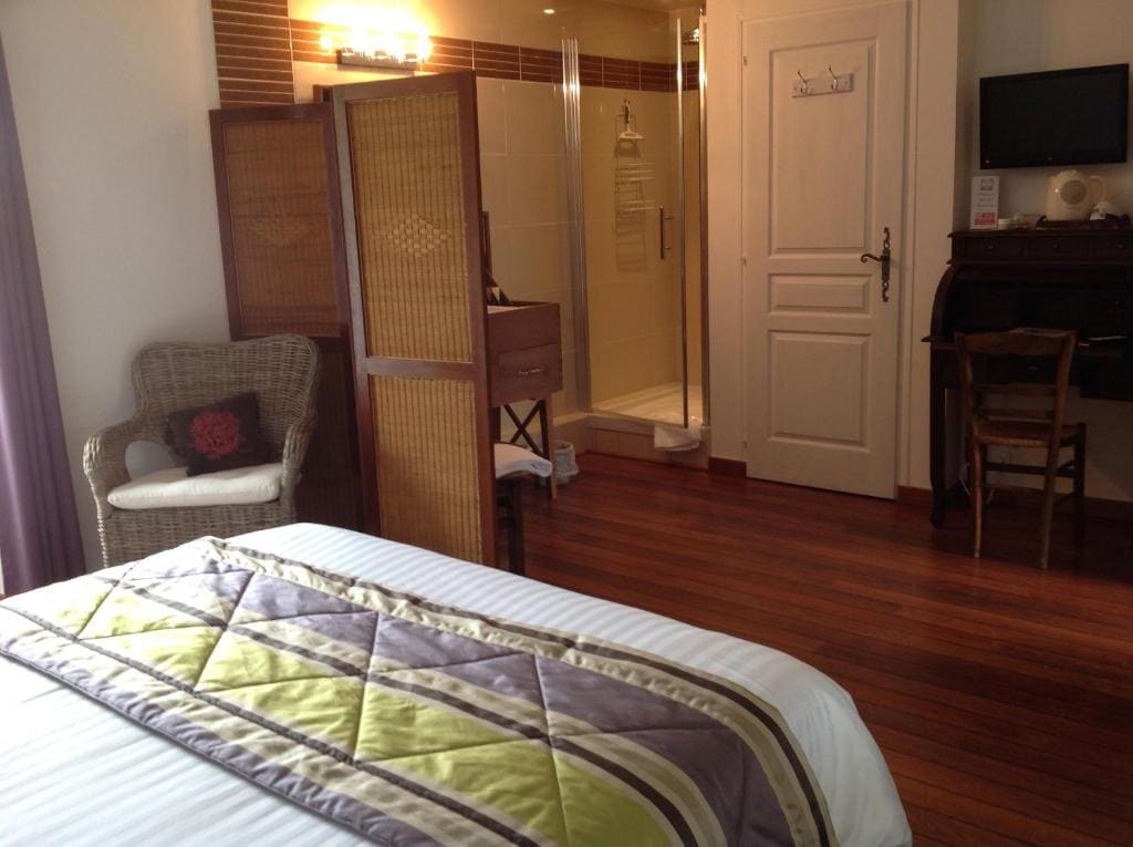 Double Room with Garden View room - Image 2