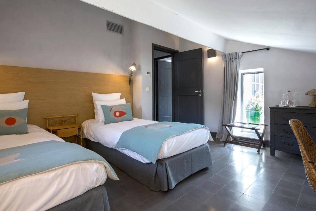 Family Room room - Image 1