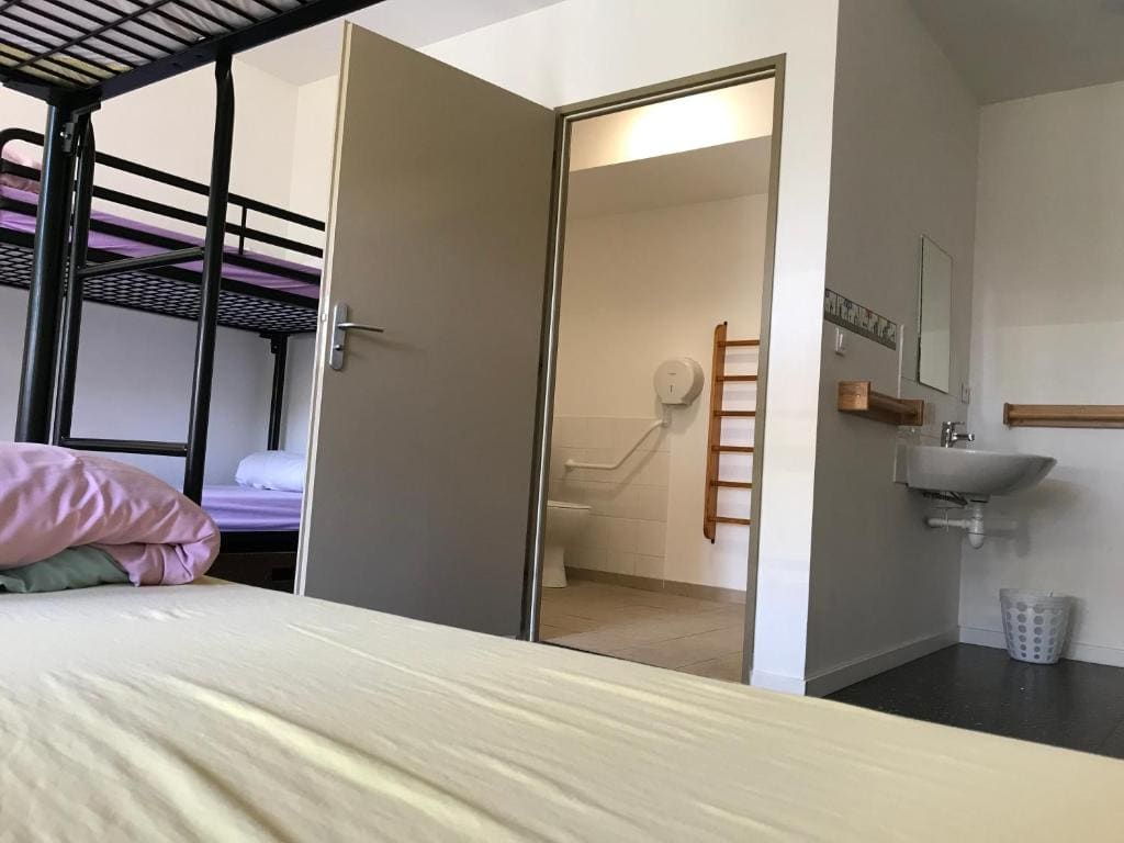 Bed in 8-Bed Female Dormitory with Ensuite Bathroom room - Image 1