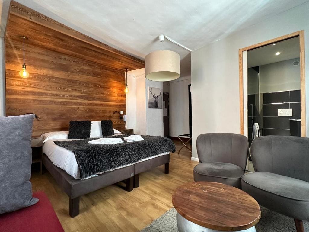 Superior Double Room room - Image 2