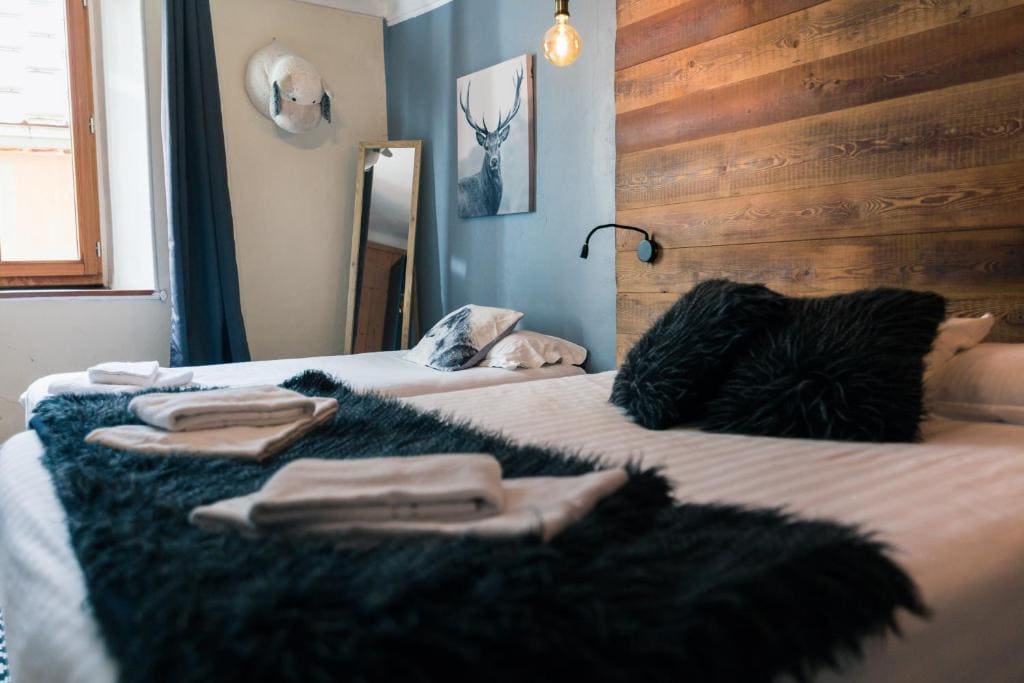 Standard Triple Room room - Image 2