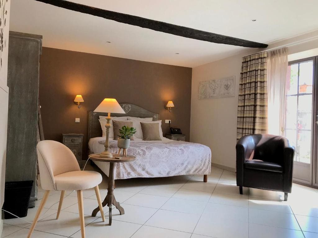Deluxe Double Room room - Image 3