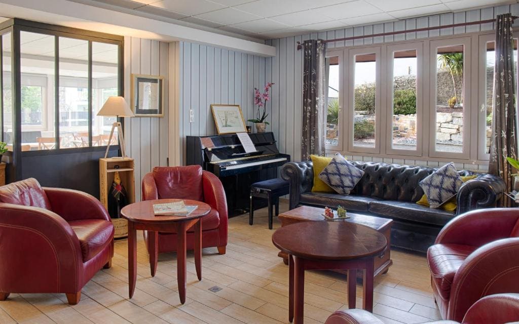 Double Room with Sea View room - Image 1