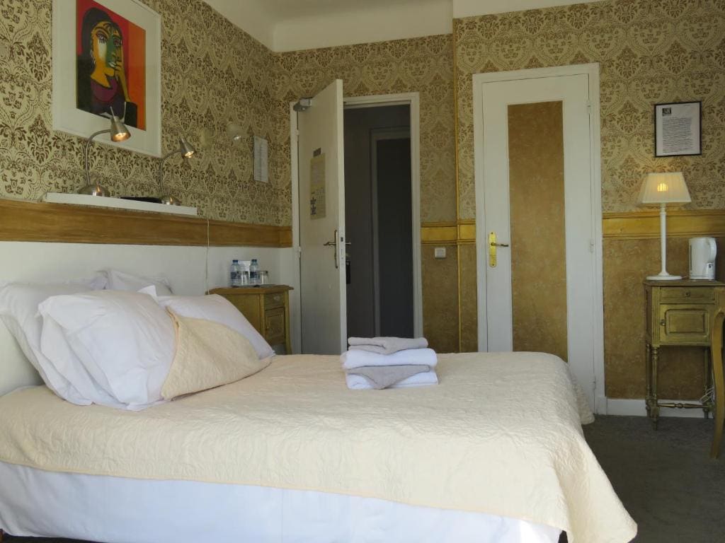 Premium Double Room room - Image 2