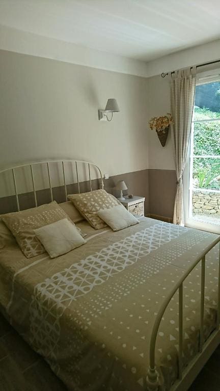 Double Room with Garden View room - Image 3