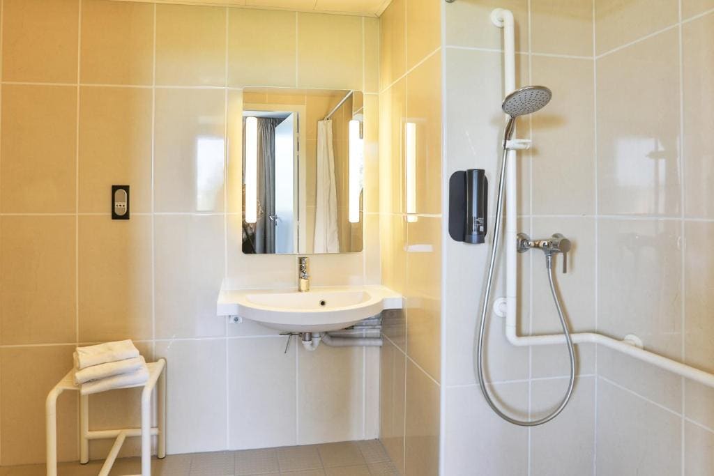 Double Room - Disability Access room - Image 3