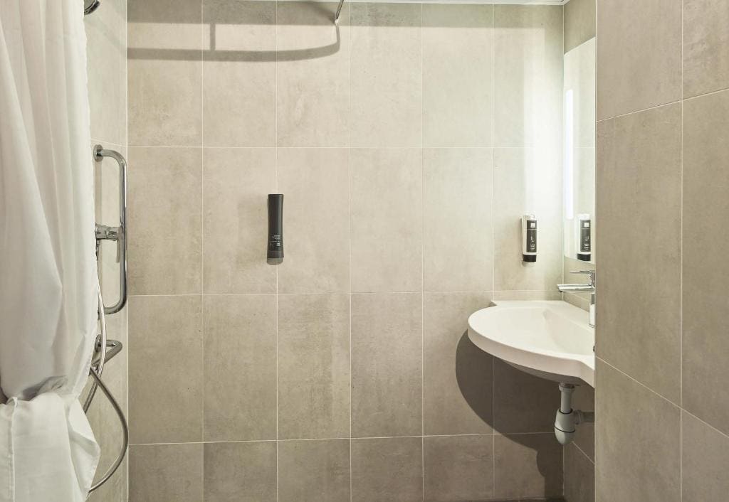 Double Room - Disability Access room - Image 1