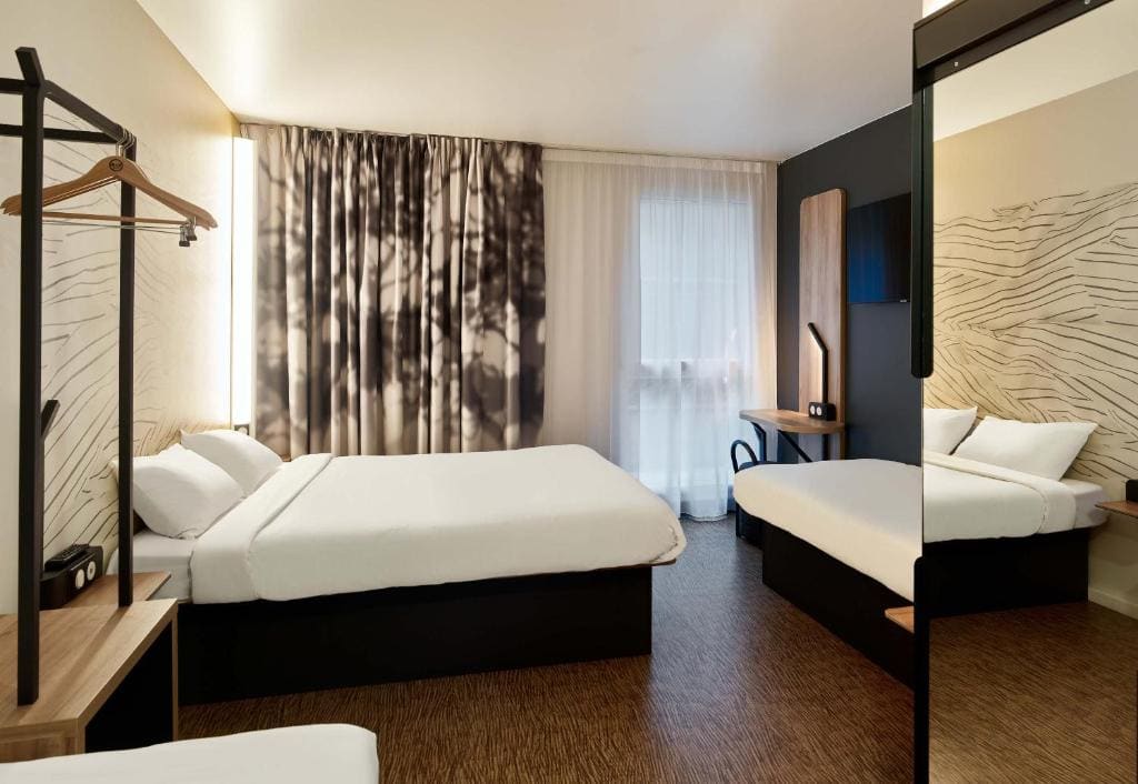 Quadruple Room room - Image 1