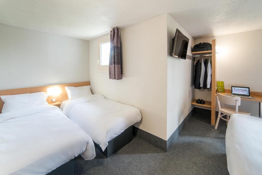 Quadruple Room room - Image 2