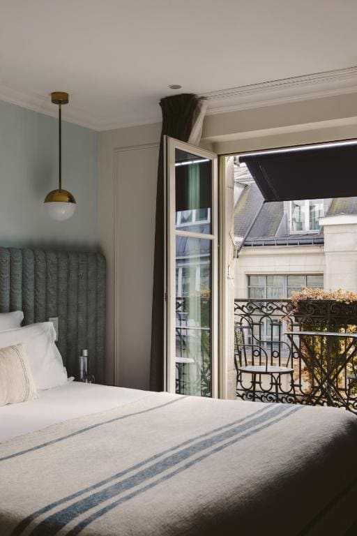 Signature Suite room - Image 2