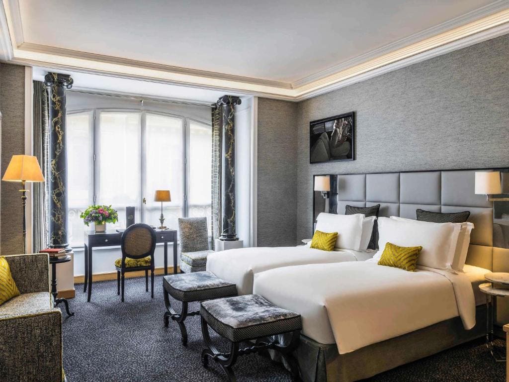 Junior Suite with Two Single Beds room - Image 2