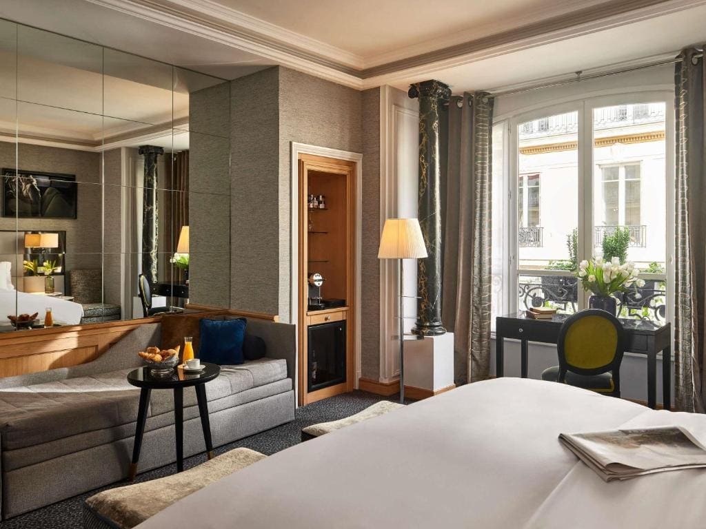 Junior King Suite room - Image 2