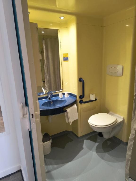 Double Room - Disability Access room - Image 3