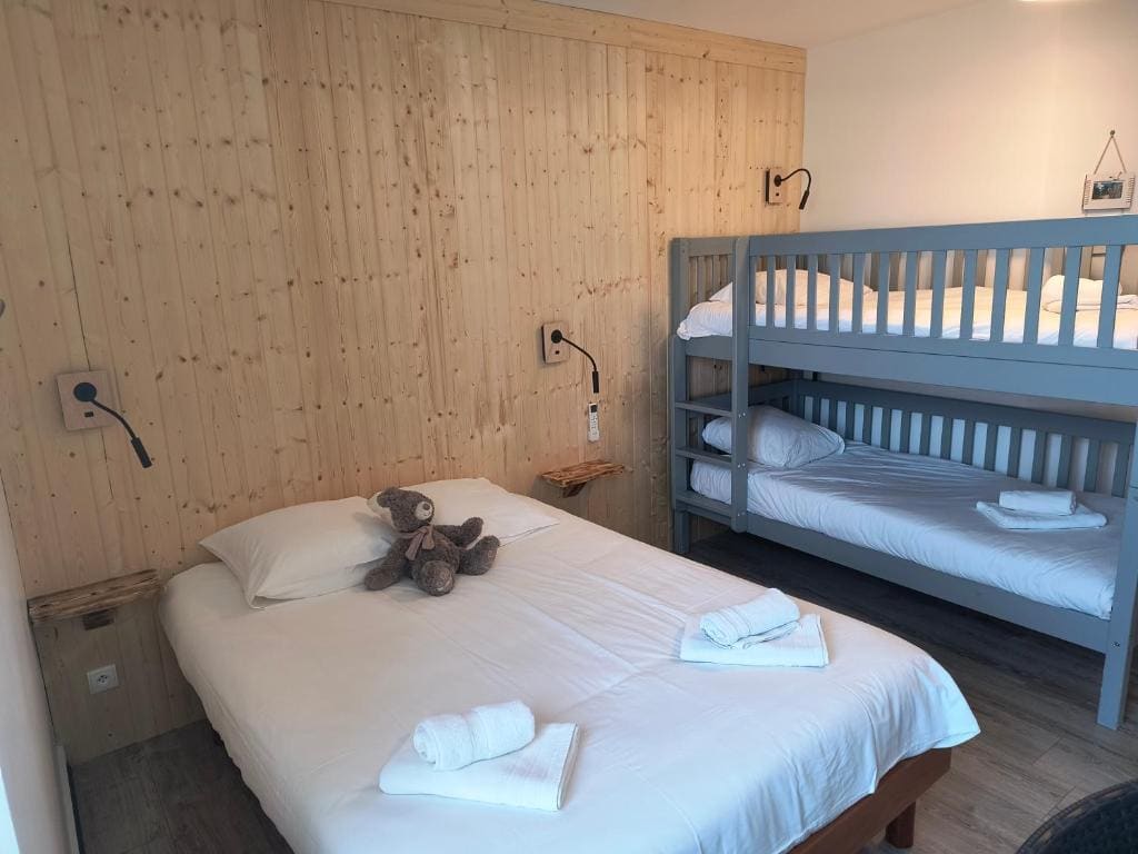 Quadruple Room - Disability Access room - Image 3