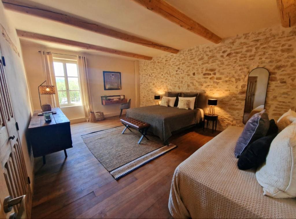 Deluxe Room room - Image 2