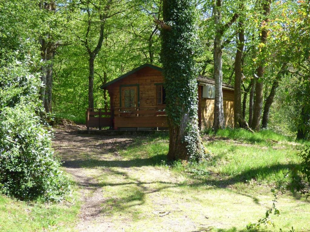 Bungalow room - Image 2