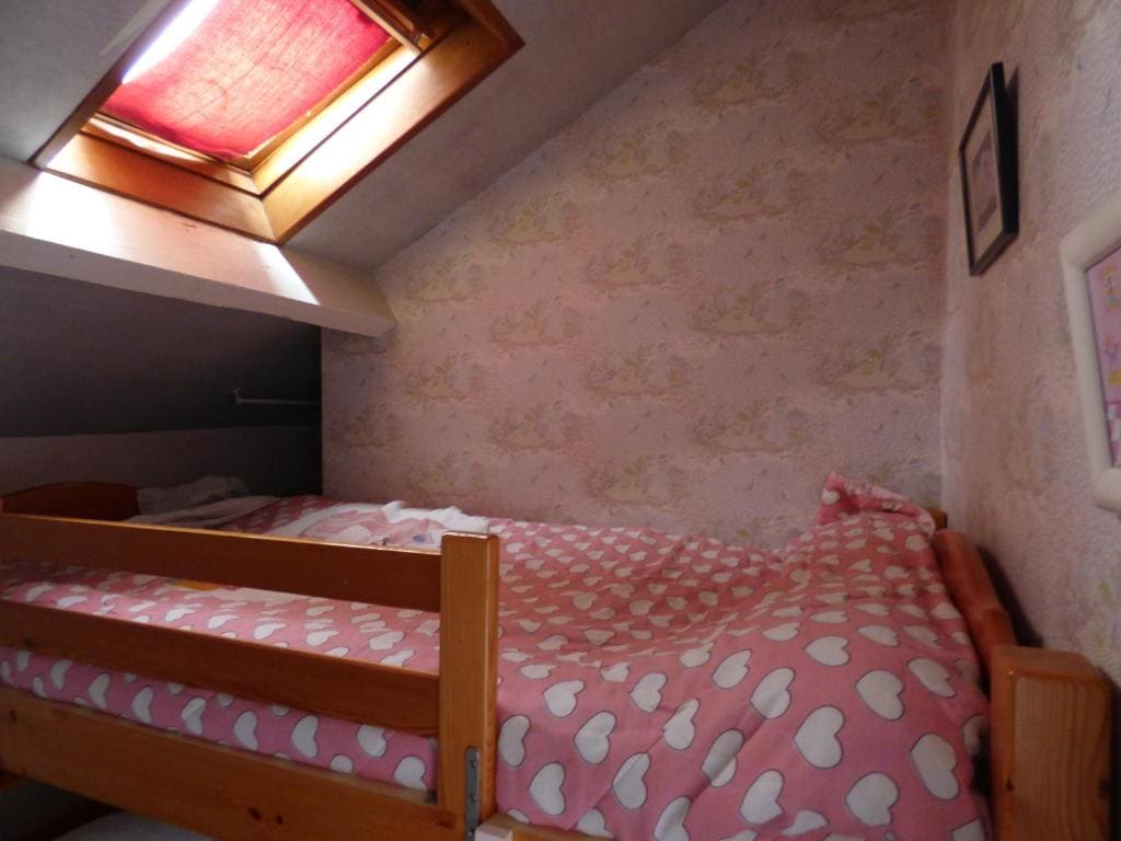 Room room - Image 2