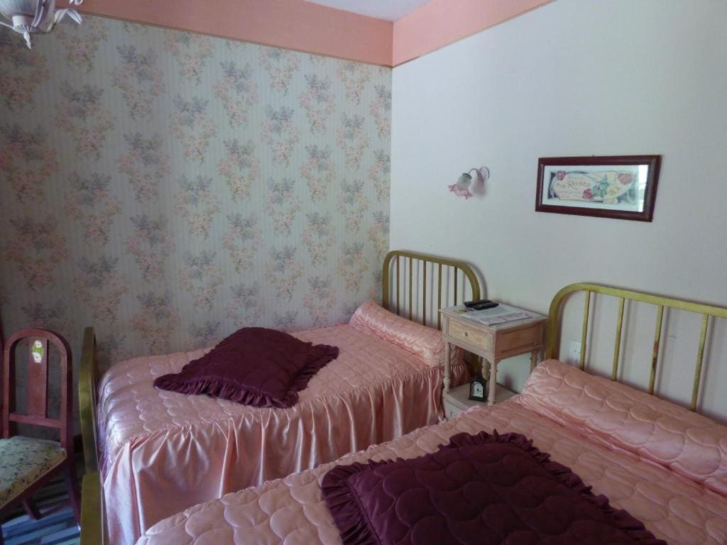 Room room - Image 3