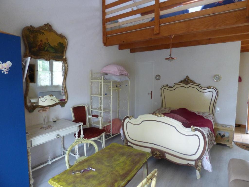 Studio with Garden View room - Image 1