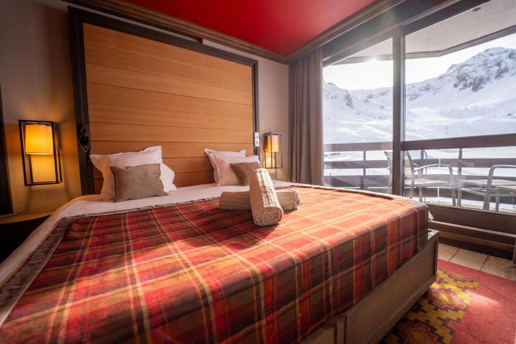 Double Room with Mountain View room - Image 2