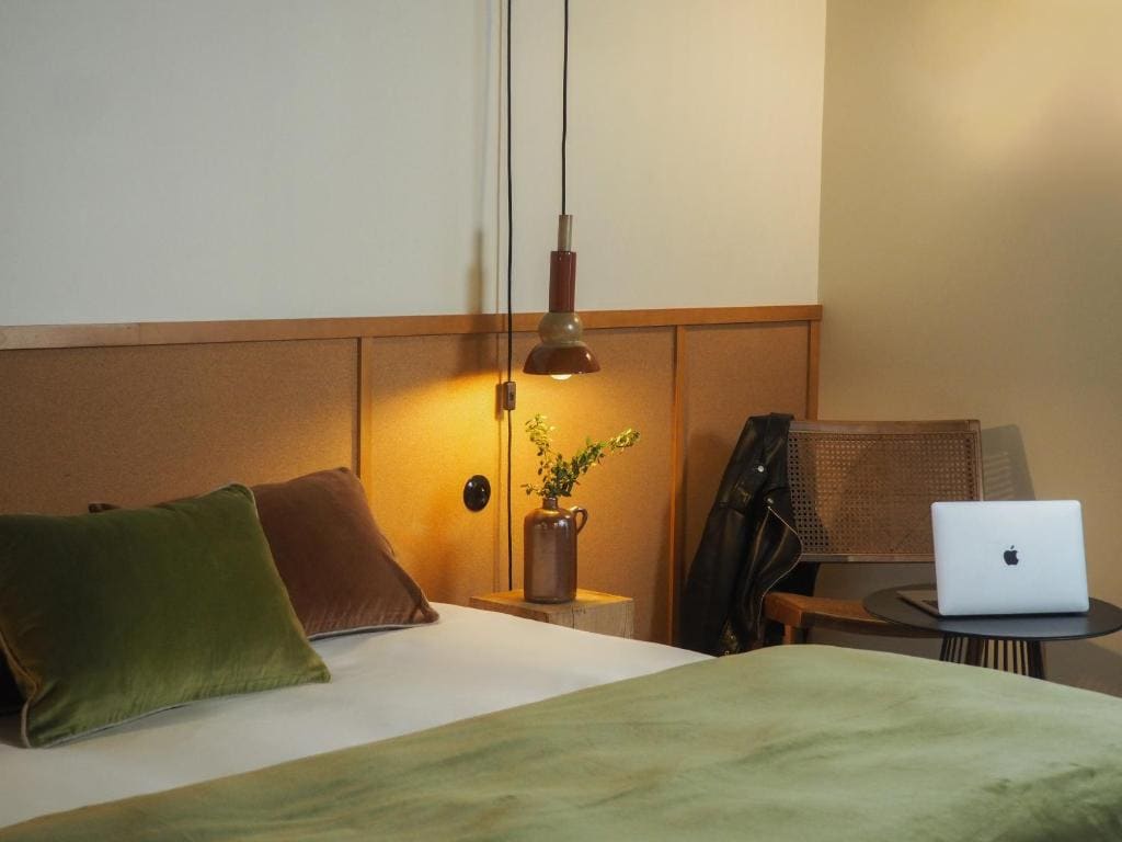 Family Room room - Image 3