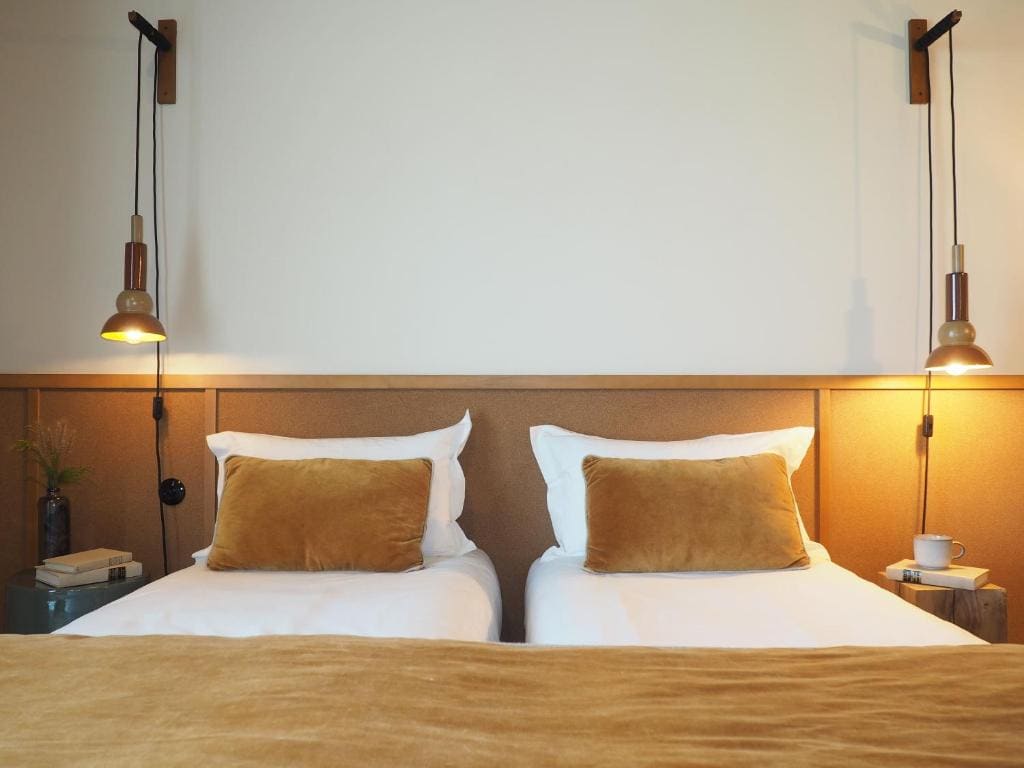 Side-by-side double rooms room - Image 1