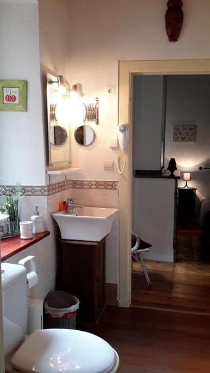 Family Suite with Balcony room - Image 2