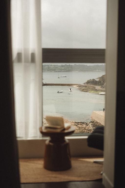 Classic room with balcony - Sea view room - Image 2