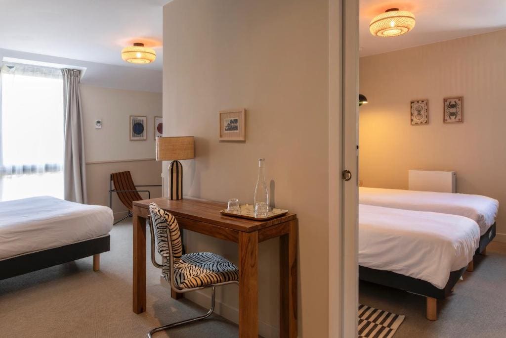 Deluxe Family Suite Garden view room - Image 1