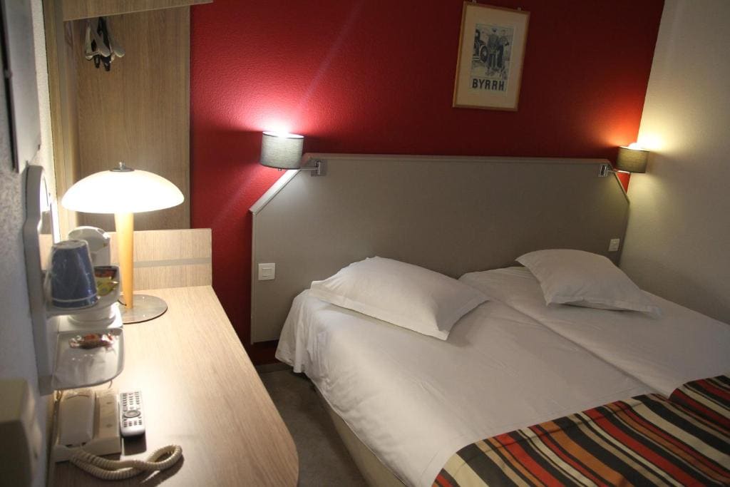 Room room - Image 2
