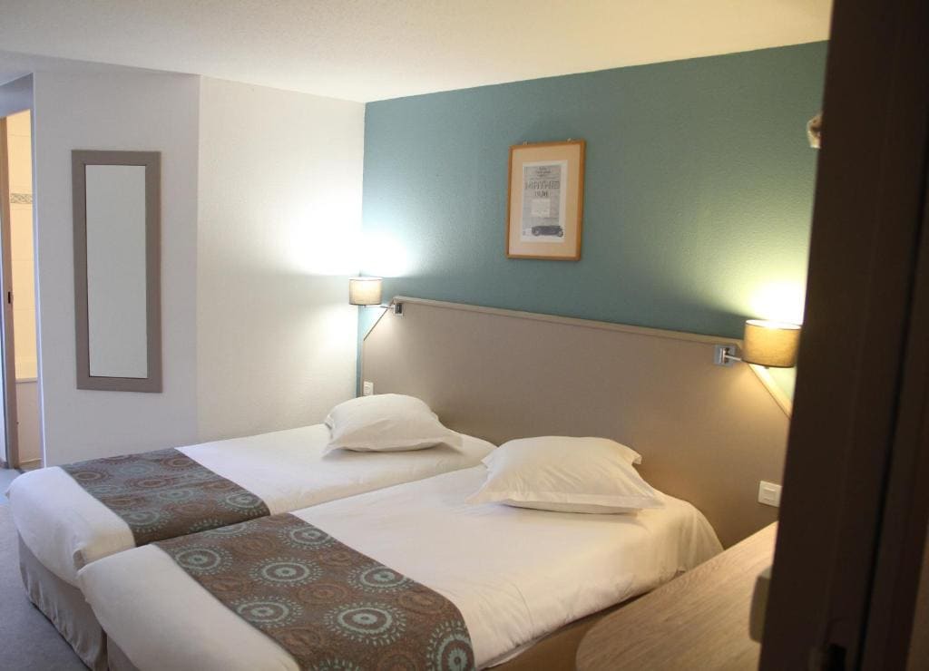 Room room - Image 1