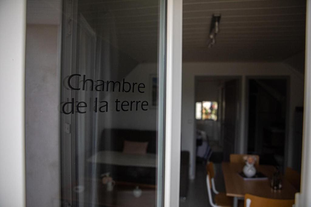 Double Room with Garden View room - Image 3