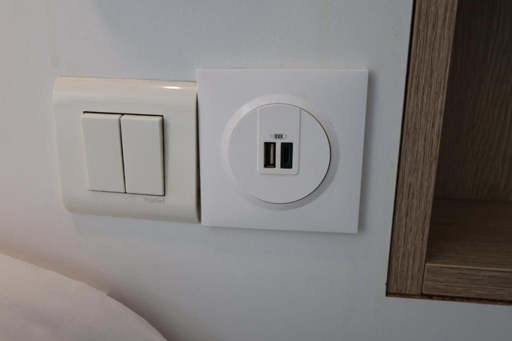 Superior Single Room room - Image 3