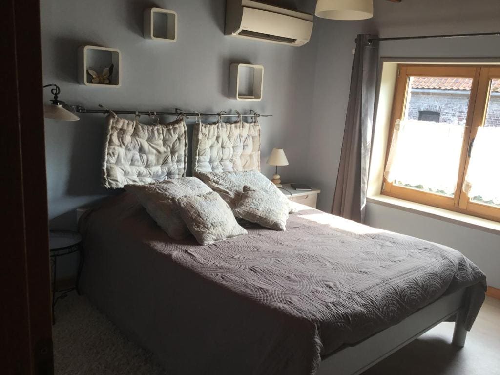 Family Room room - Image 2