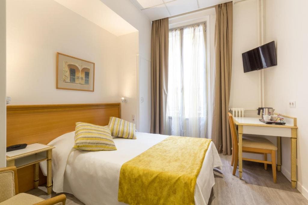 Standard Double Room room - Image 3