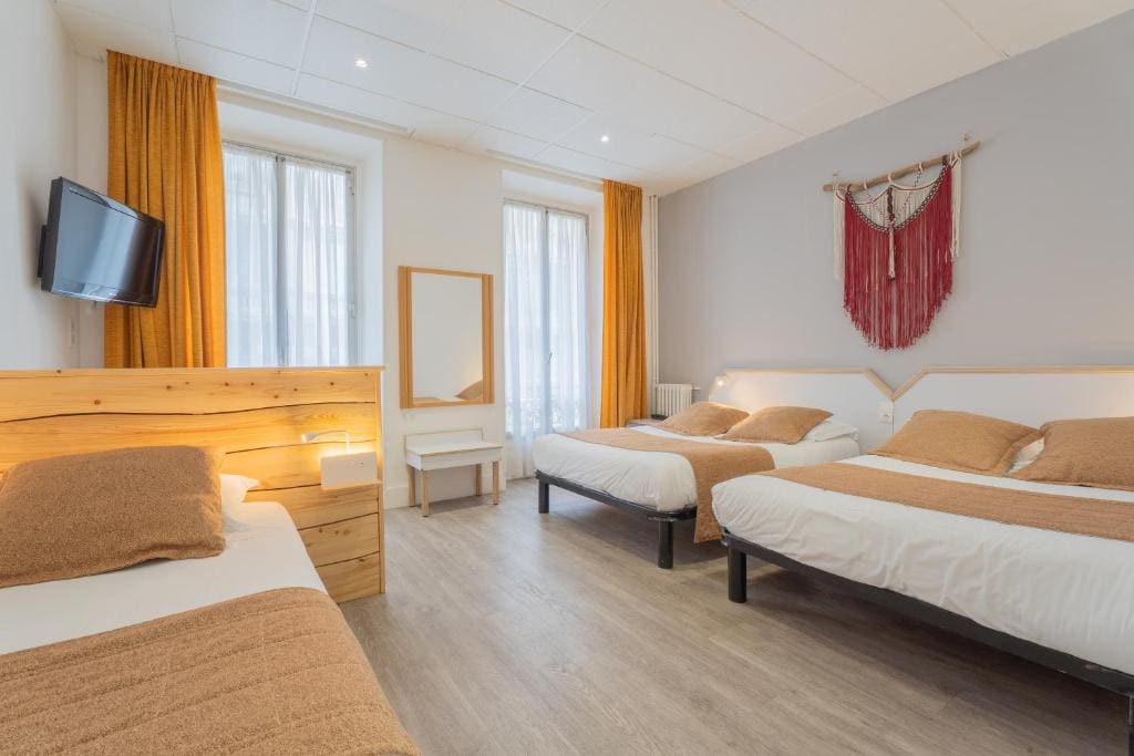 Quadruple Room room - Image 2