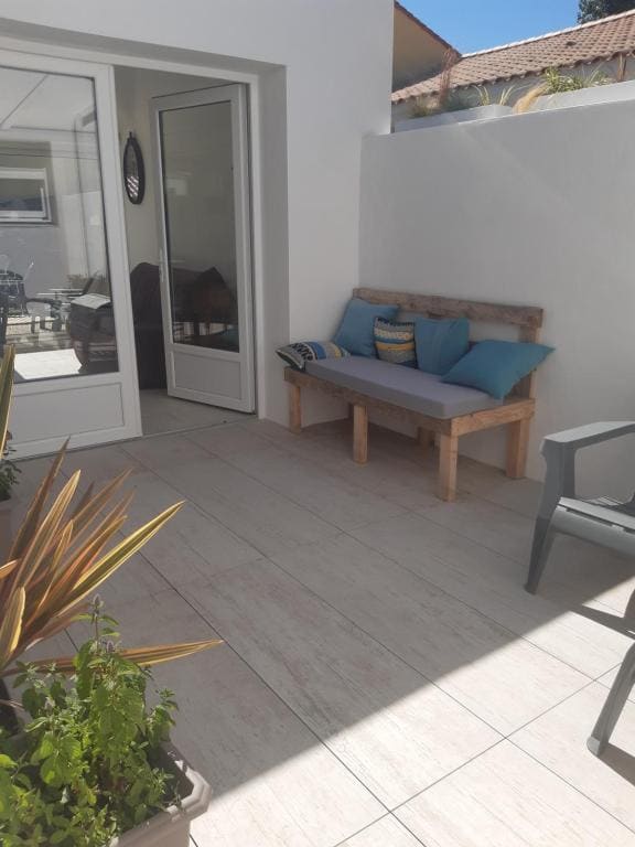 Double Room with Private Bathroom room - Image 1