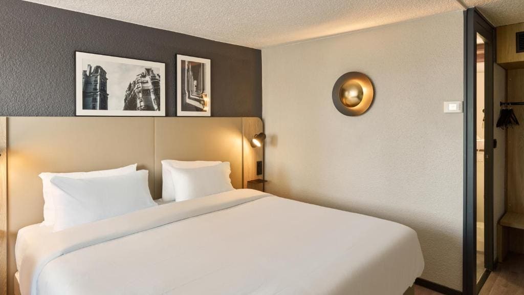 Superior Queen Room room - Image 1
