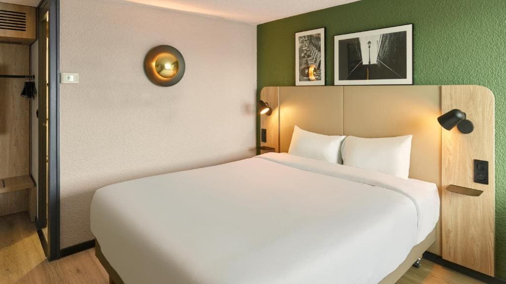 Standard Queen Room room - Image 2