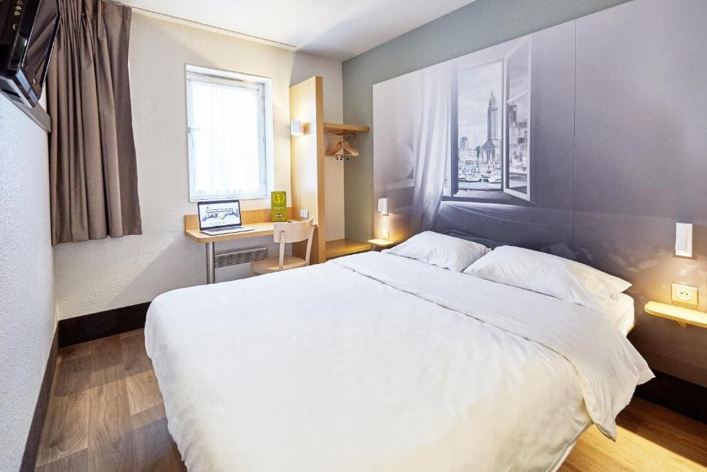 Standard Twin Room room - Image 3