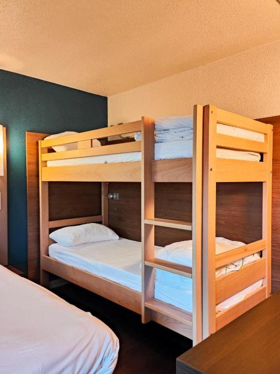 Family Room with One Double Bed and Two Bunk Beds room - Image 3