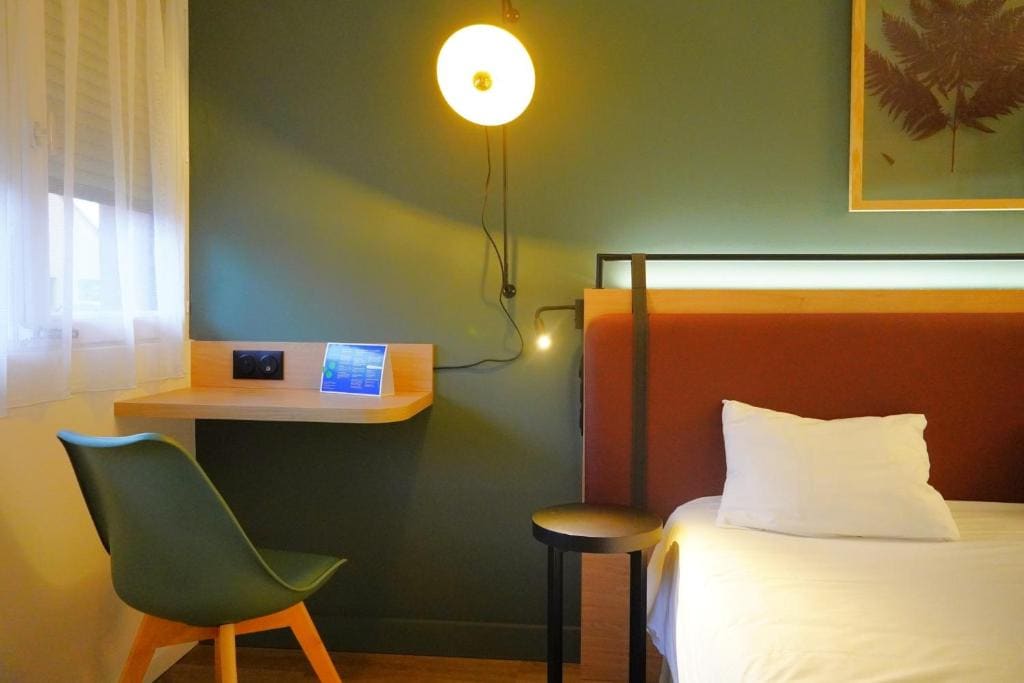 Superior Room - 1 Double Bed (renovated room) room - Image 1