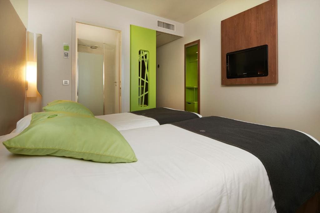 Standard Twin Room room - Image 1