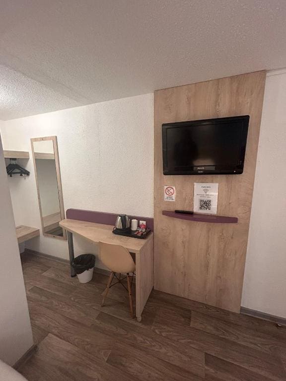 Triple Room - 3 Single Beds room - Image 2