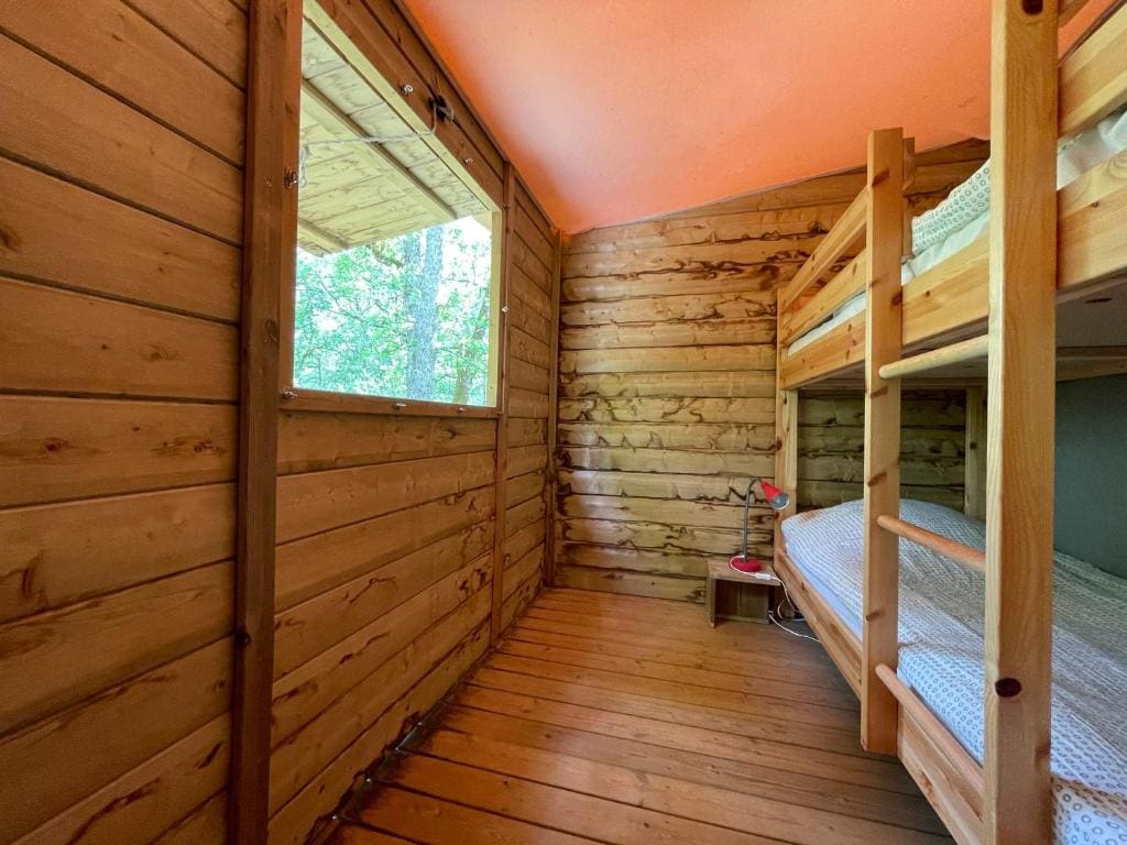 Two-Bedroom Bungalow room - Image 2
