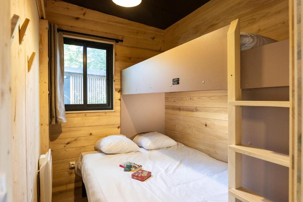 Mobile Home room - Image 1
