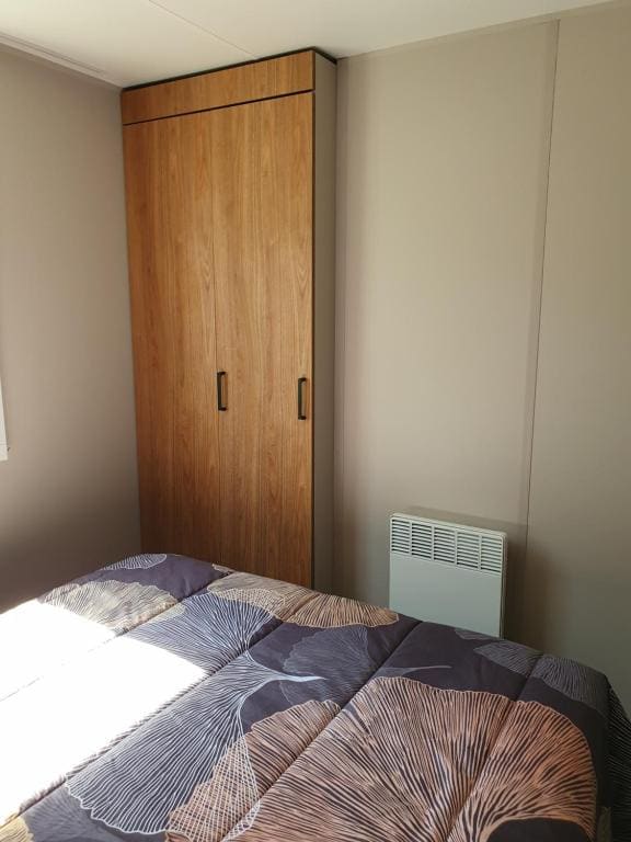 Mobile Home room - Image 3