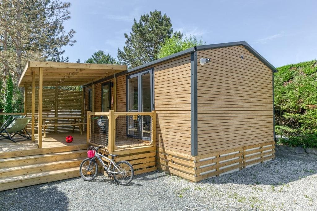 Quadruple Room with Shower room - Image 1