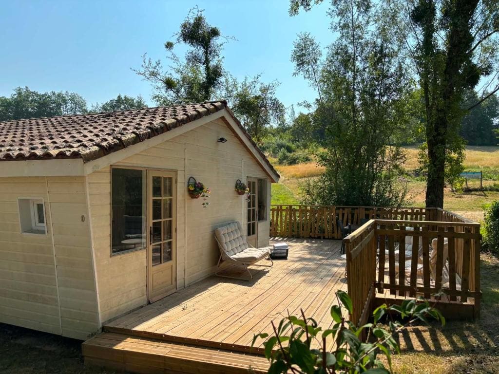 Three-Bedroom Chalet room - Image 1